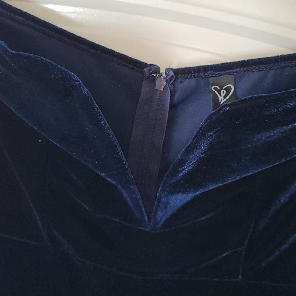Windsor Formal dress - Picture 6 of 9